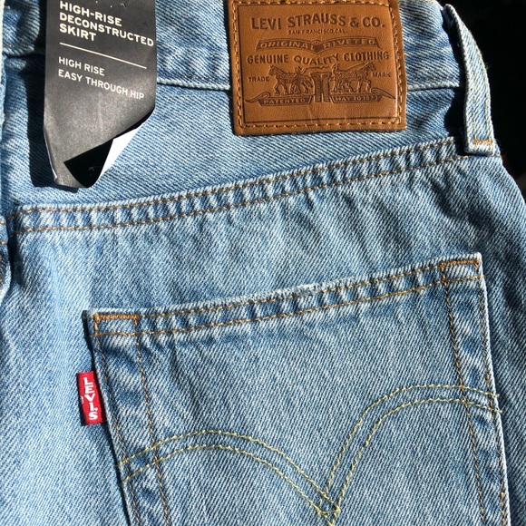 Levi’s High Rise Deconstructed Skirt. NWT - Picture 3 of 8